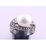 Vintage Style Pearl Ring